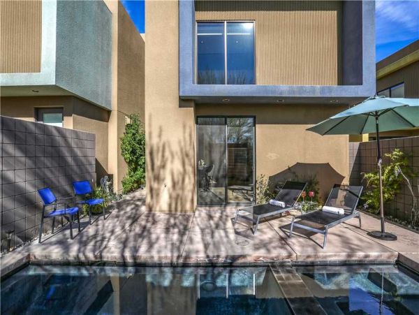 Palm Springs Home 949052