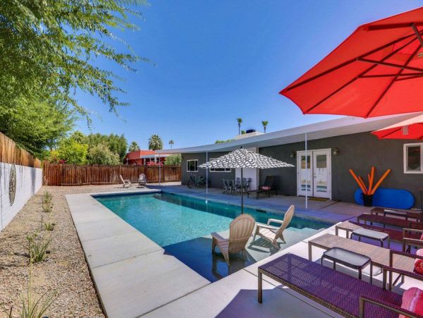 Palm Springs Home 949053