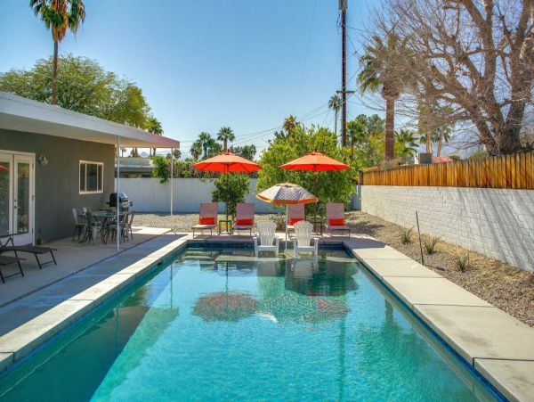 Palm Springs Home 949053