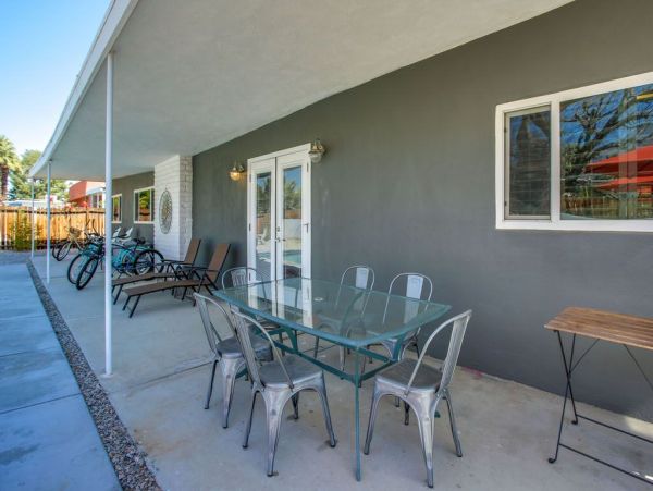 Palm Springs Home 949053