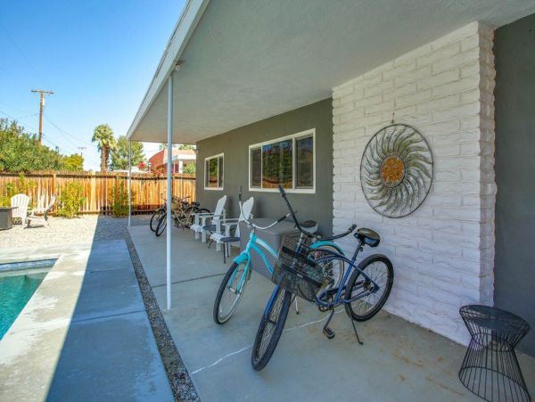 Palm Springs Home 949053
