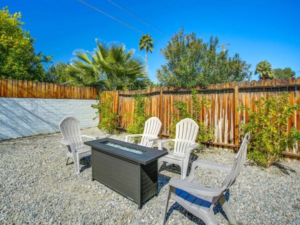 Palm Springs Home 949053
