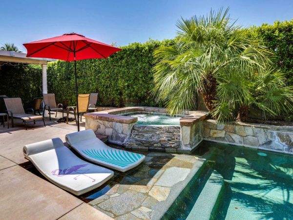 Palm Springs Home 949054