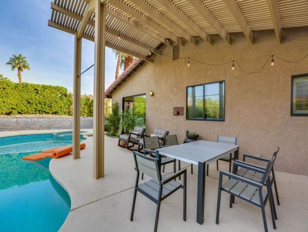 Palm Springs Home 949059