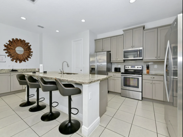 Orlando 10 Bedroom Lovely Pool Vacation Home