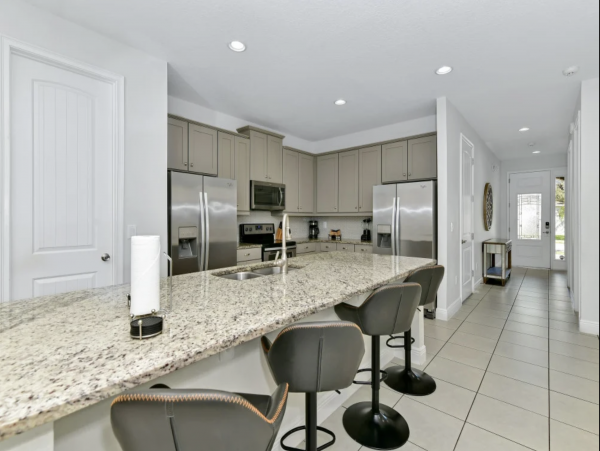 Orlando 10 Bedroom Lovely Pool Vacation Home