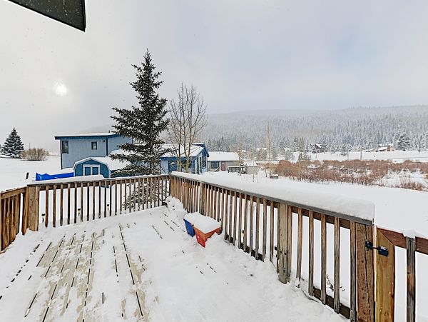 Breckenridge Vacation Home Sleeps 6 Guests Mountain View