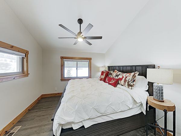 Breckenridge Vacation Home Sleeps 6 Guests Mountain View