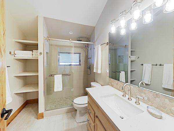 Breckenridge Vacation Home Sleeps 6 Guests Mountain View