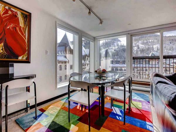 Luxury Three Bedroom Walk to Lift Condo in Vail Sleeps 6