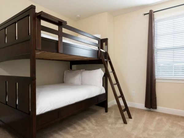 Beautiful Kissimmee Vacation Pool Home Sleeps 22 Guests