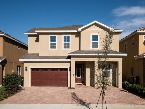 Beautiful Kissimmee Vacation Pool Home Sleeps 22 Guests