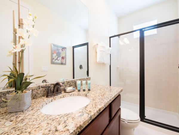 Beautiful Kissimmee Vacation Pool Home Sleeps 22 Guests