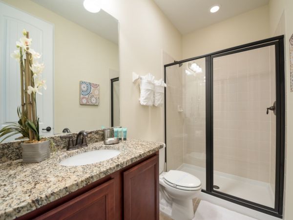 Beautiful Kissimmee Vacation Pool Home Sleeps 22 Guests