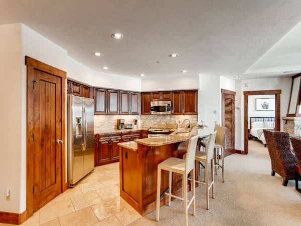 Breckenridge Luxury Vacation Rental with Spa Sleeps 10