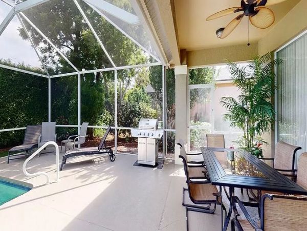 Naples Three Bedroom Rental Home with Private Caged Pool
