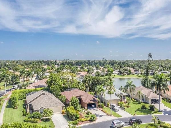Naples Three Bedroom Rental Home with Private Caged Pool