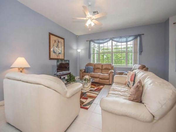 Naples Three Bedroom Rental Home with Private Caged Pool