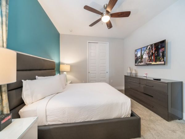 Orlando Vacation Rental Villa Near Disney World – 7 Bedrooms, Pool & Theater