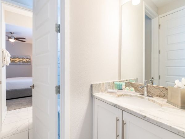 Orlando Vacation Rental Villa Near Disney World – 7 Bedrooms, Pool & Theater
