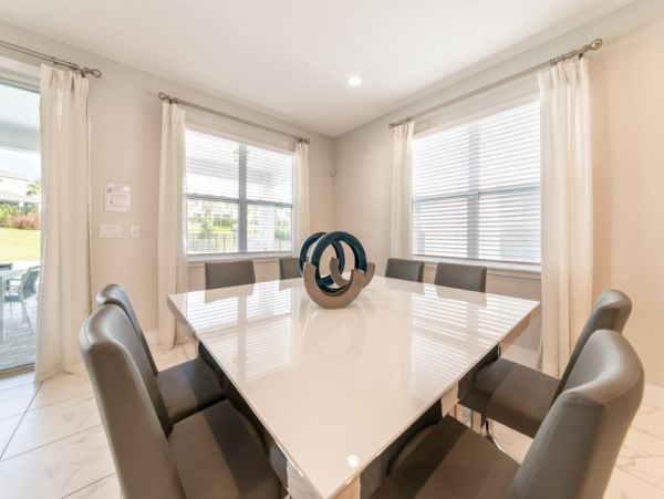Orlando Vacation Rental Villa Near Disney World – 7 Bedrooms, Pool & Theater