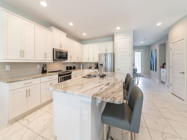 Orlando Vacation Rental Villa Near Disney World – 7 Bedrooms, Pool & Theater