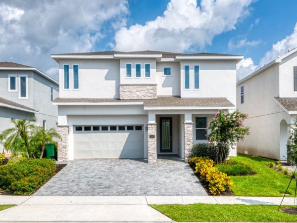 Orlando Vacation Rental Villa Near Disney World – 7 Bedrooms, Pool & Theater