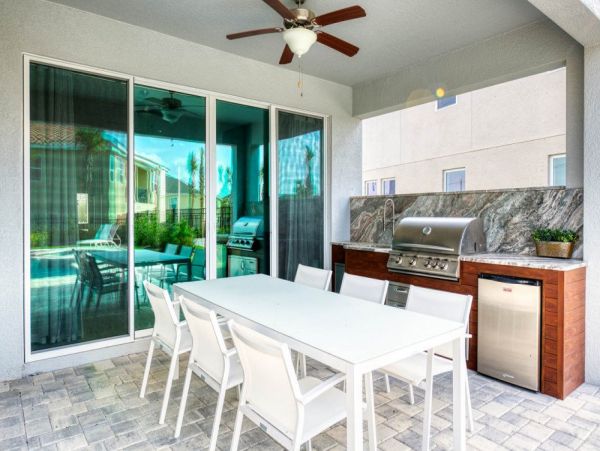 Luxury Six Bedroom Vacation Villa Pool & Resort Amenities.