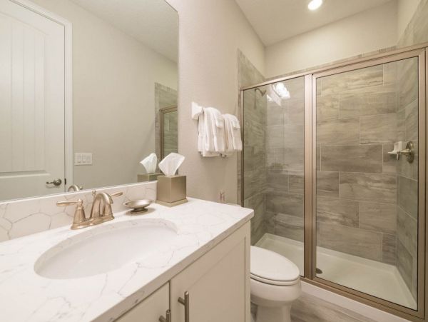 Luxury Six Bedroom Vacation Villa Pool & Resort Amenities.