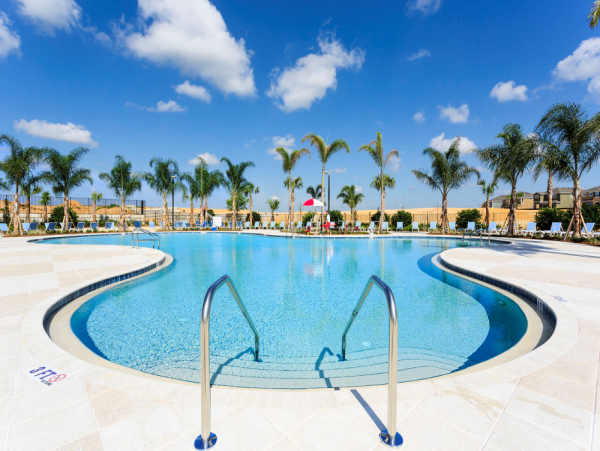 Luxury Six Bedroom Vacation Villa Pool & Resort Amenities.