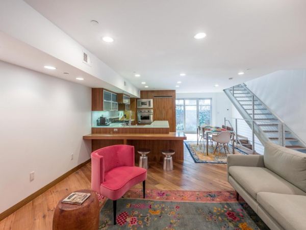 Contemporary 3 Bedroom Condo in Venice Beach Sleeps 6 Guests