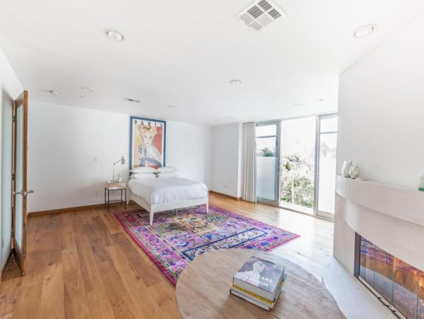 Contemporary 3 Bedroom Condo in Venice Beach Sleeps 6 Guests