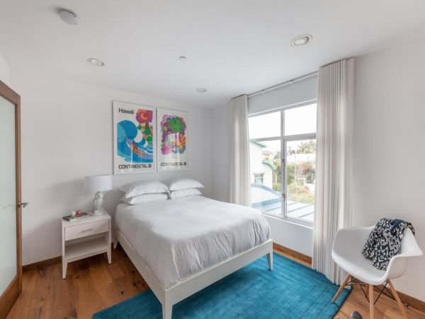 Contemporary 3 Bedroom Condo in Venice Beach Sleeps 6 Guests