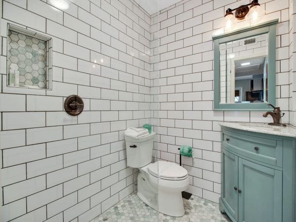 Holmes Beach Vacation Home Sleeps 4 Short Walk to The Beach