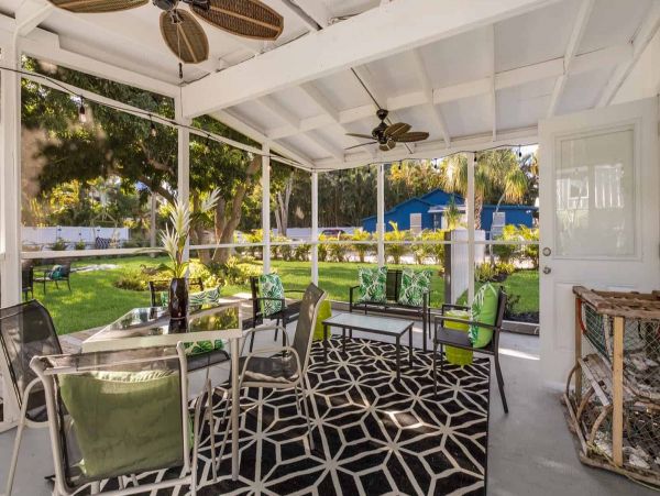 Charming Cottage in Anna Maria Island Sleeps 6 Guests