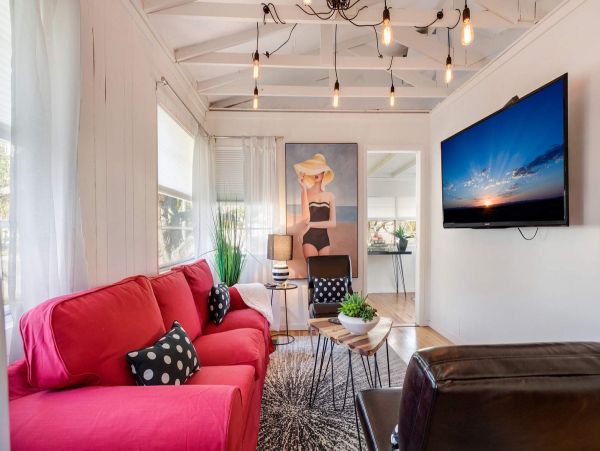 Charming Cottage in Anna Maria Island Sleeps 6 Guests
