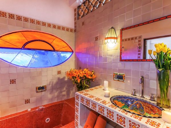 Luxury Vacation Villa Five Bedrooms Beachfront Staff!