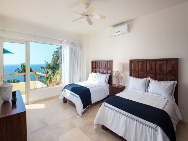 Luxury Vacation Villa in Puerto Vallarta Close to Beach Sleeps 14
