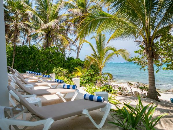 Beachfront Five Bedroom Mayan Villa in South Akumal