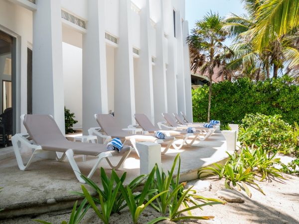Beachfront Five Bedroom Mayan Villa in South Akumal