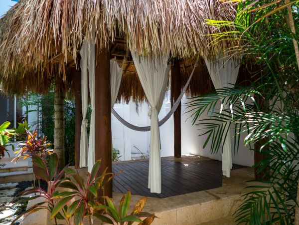 Beachfront Five Bedroom Mayan Villa in South Akumal