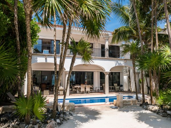 On Beach Playa Del Carmen Vacation Pool Home Sleeps 12
