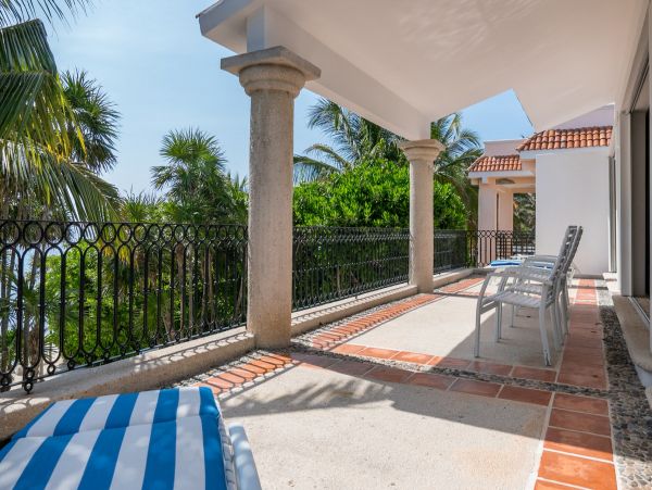 On Beach Playa Del Carmen Vacation Pool Home Sleeps 12