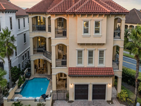 Luxury Vacation Destin Rental with Pool Sleeps 24