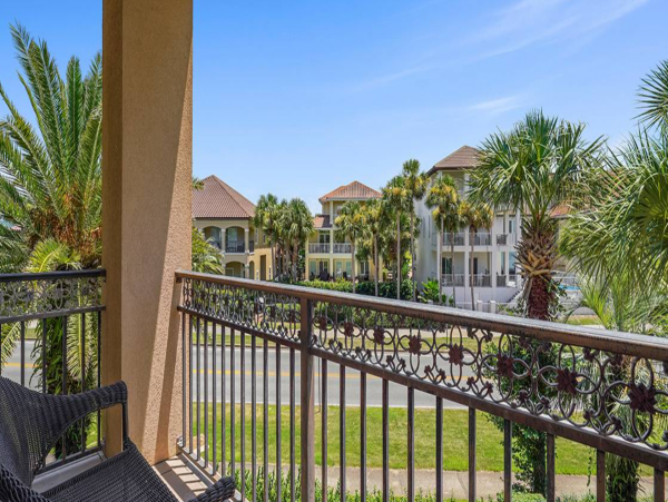 Luxury Vacation Destin Rental with Pool Sleeps 24