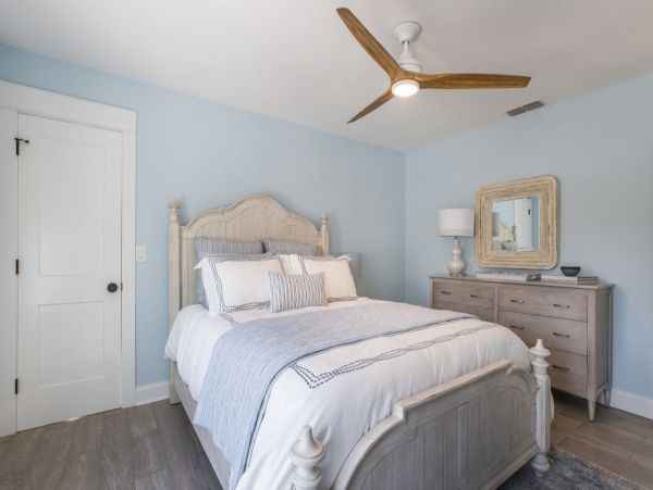 Beautiful Three Bedroom  Vacation Pool Home in Anna Maria