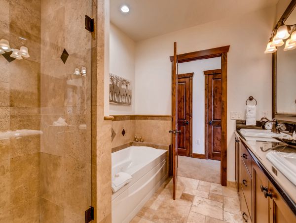 Canyons Ski in SKi out Penthouse