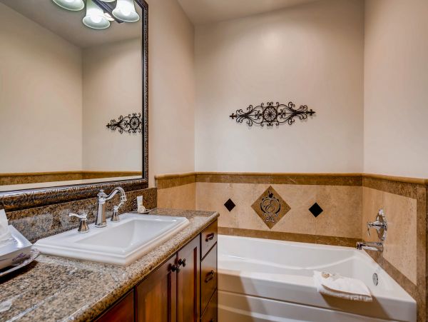 Canyons Ski in SKi out Penthouse