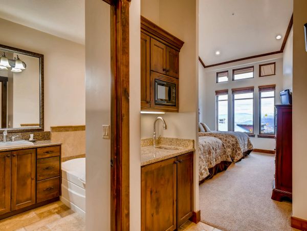 Canyons Ski in SKi out Penthouse
