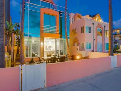 San Diego 3 Bedroom Condo Steps to Beach & Great Ocean Views